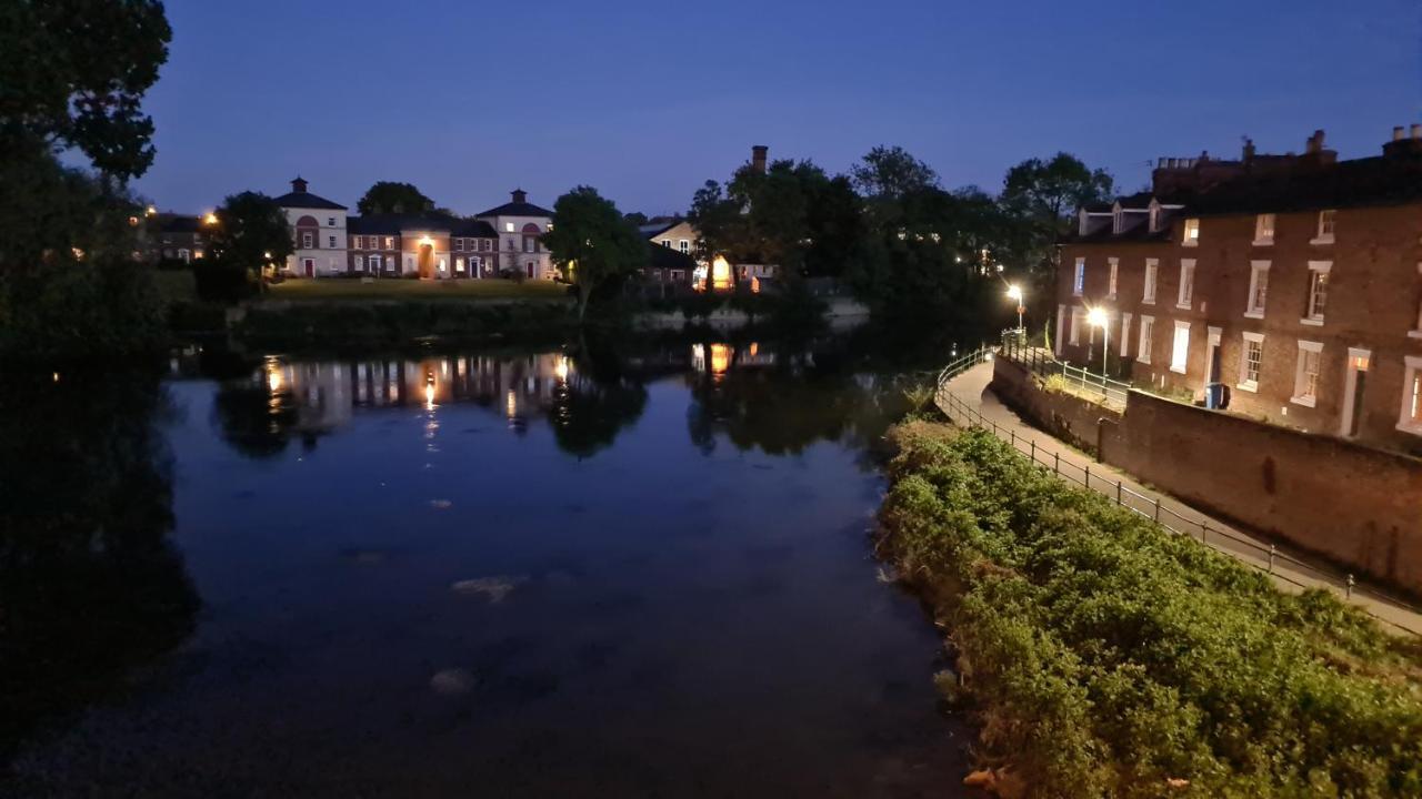Boutique Shrewsbury Suites Exteriör bild