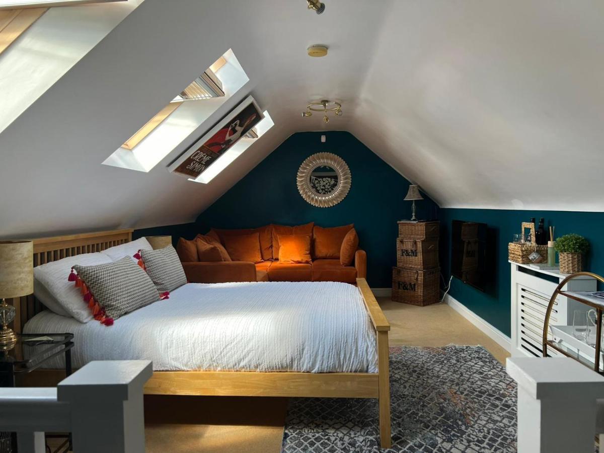 Boutique Shrewsbury Suites Exteriör bild