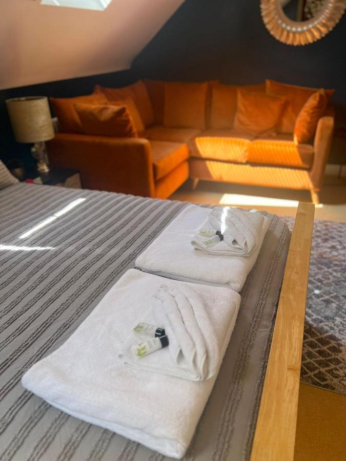 Boutique Shrewsbury Suites Exteriör bild