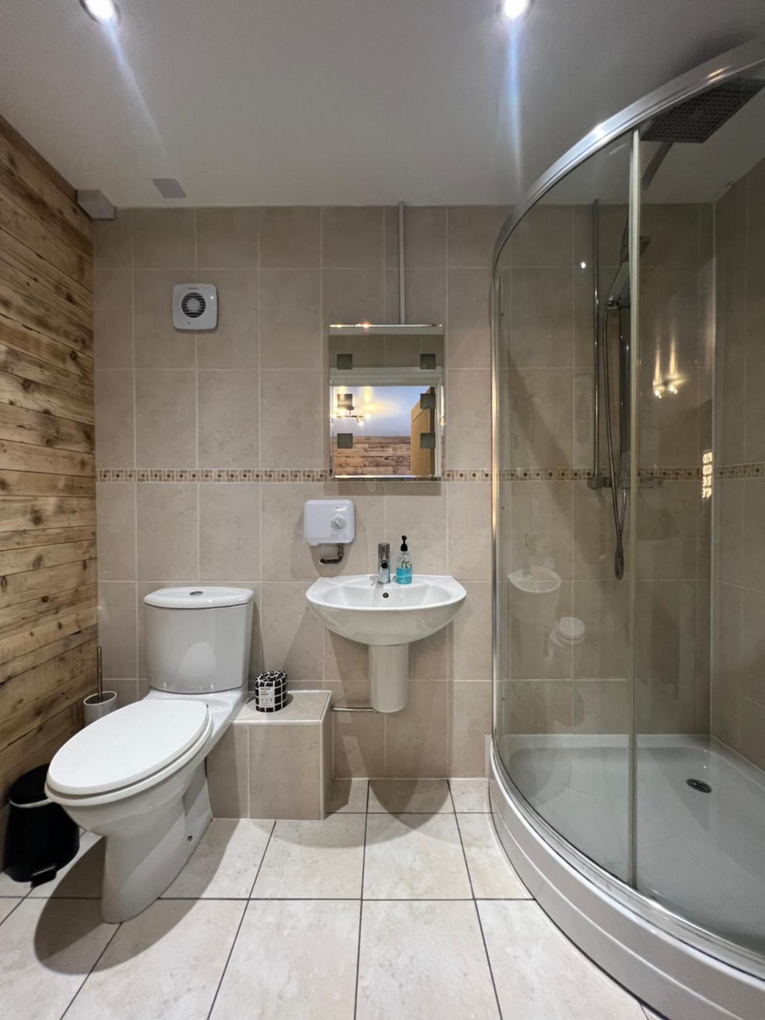 Boutique Shrewsbury Suites Exteriör bild