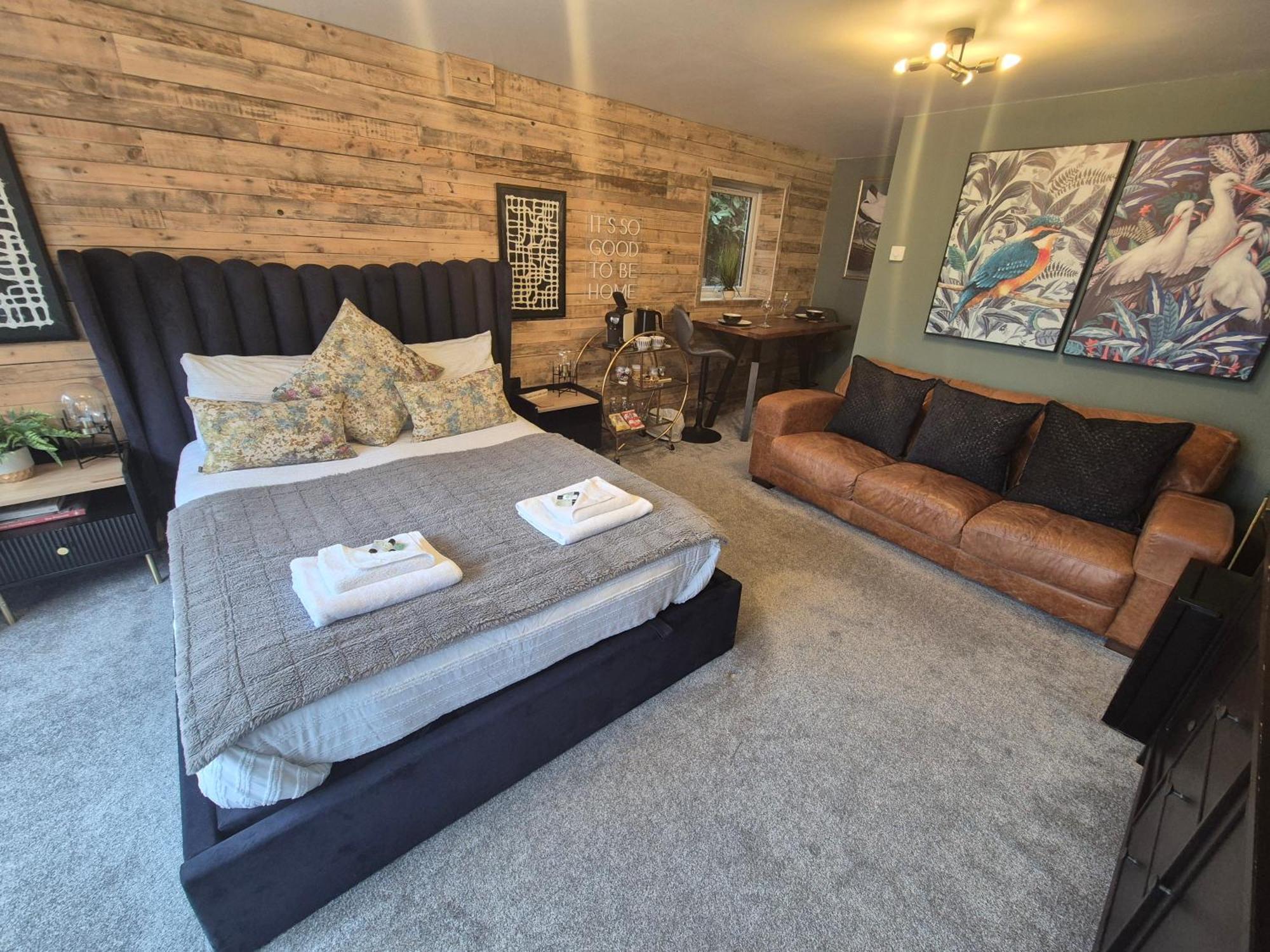 Boutique Shrewsbury Suites Exteriör bild